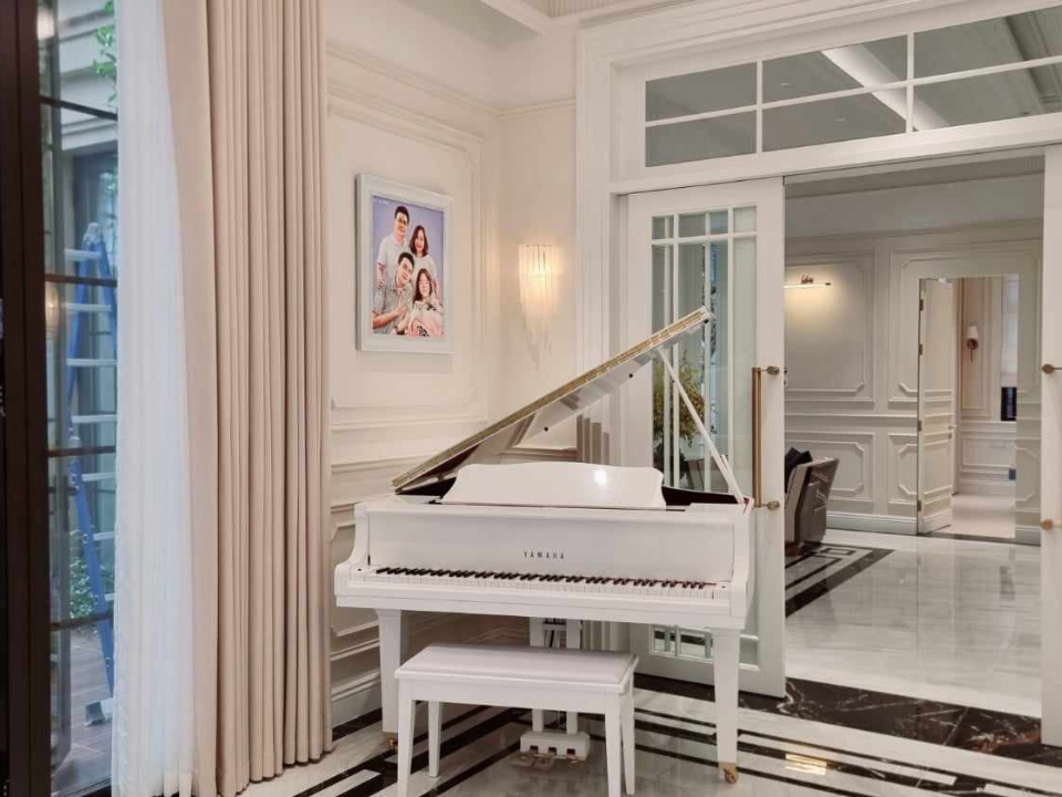 Chi tiết đàn YAMAHA GB1K Trắng Camay - Hình 4